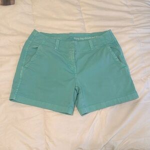 Vineyard Vines Every day should feel this good Shorts Women Size 2 (B15)